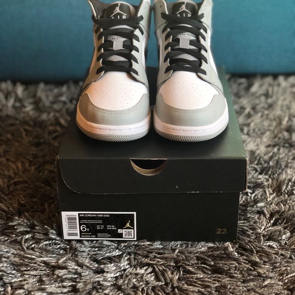 Jordan 1 Mid Light Smoke Grey - Picture 4 of 4